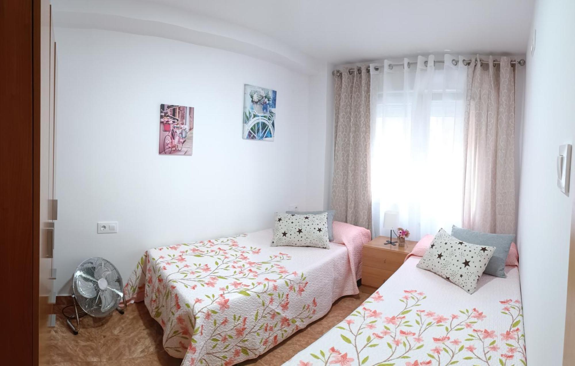 Playa de Gandia Daoiz, Vivienda Vacacional Para Familias Y Mayores De 25 Anos En El Grao De Gandia 3Ro Sin Ascensor מראה חיצוני תמונה